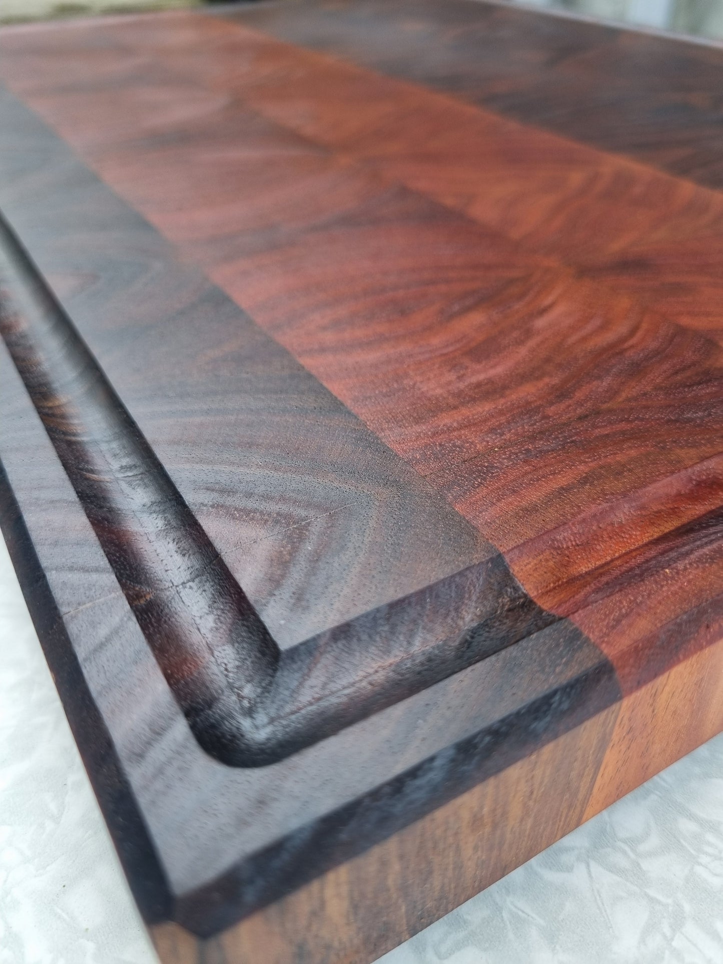 XL End-Grain - Blackwood