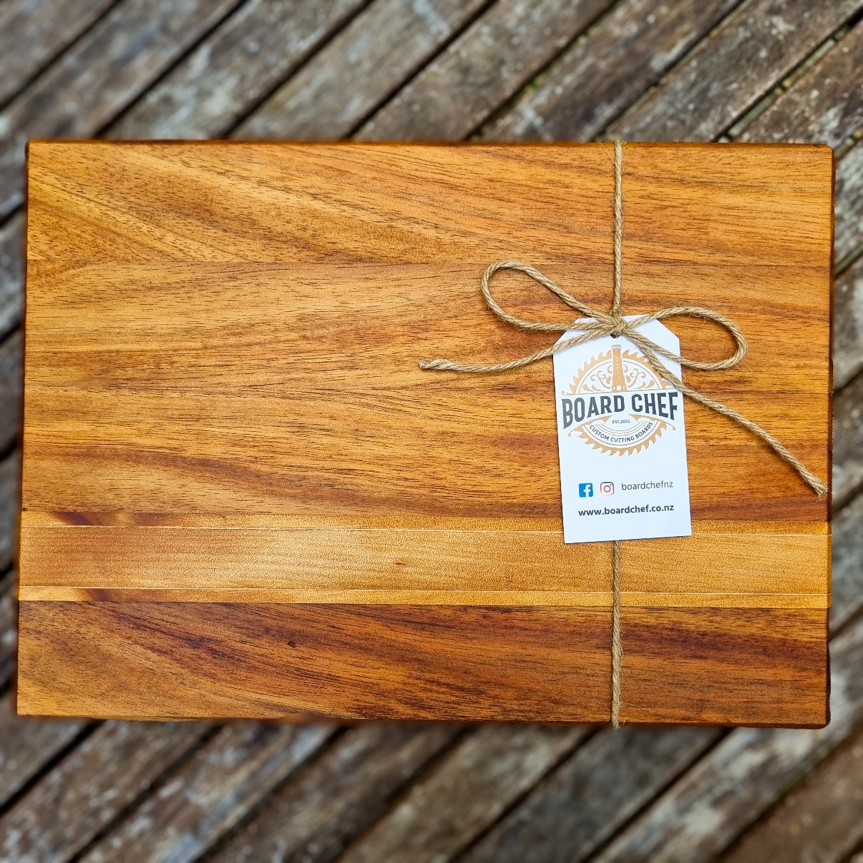 Blackwood & Swamp Kauri Platter Board (Med)